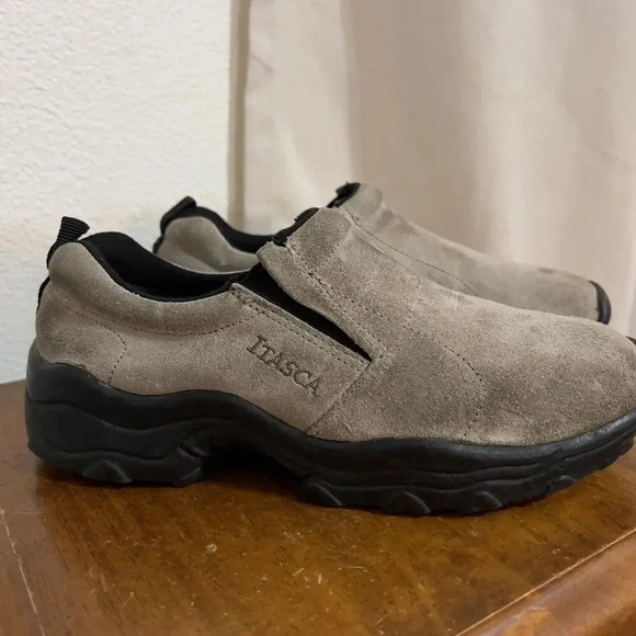 ITASCA Searay Suede‎ Slip On Comfort Walking Mens Shoes Sz 9 Tan Cushion Stretch - Picture 2 of 9